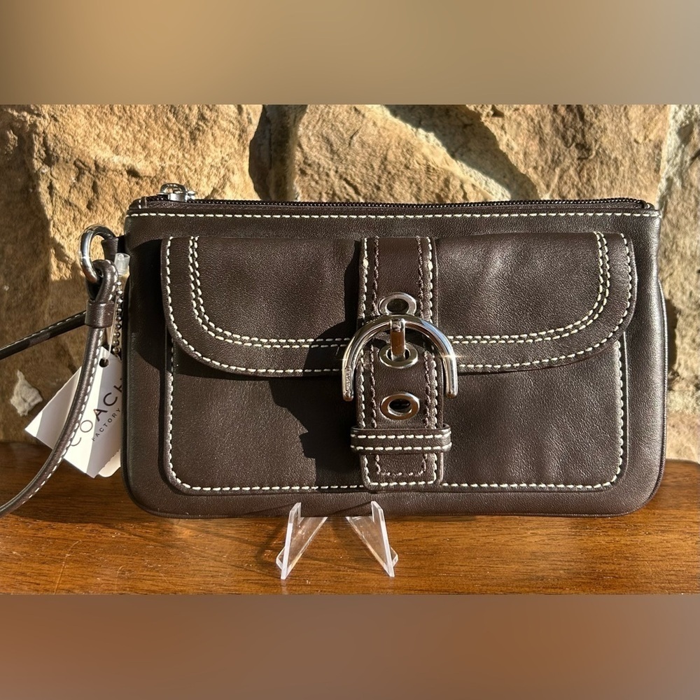 Coach Soho Brown Leather Large Wristlet Clutch F40574 NWT